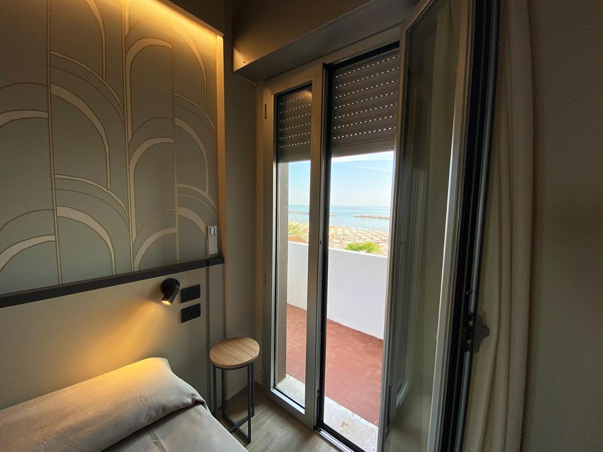 Hotel President Беллария-Иджеа-Марина Экстерьер фото